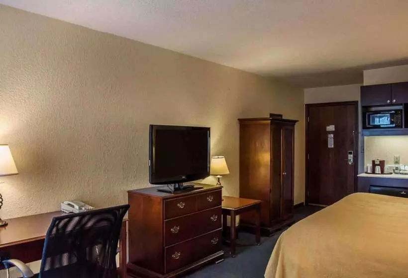 호텔 Quality Inn & Suites Cincinnati I 275