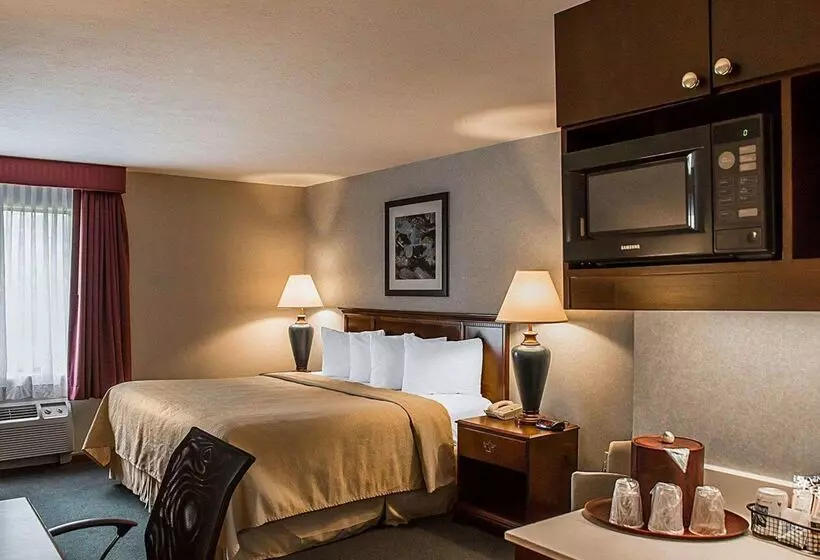 호텔 Quality Inn & Suites Cincinnati I 275