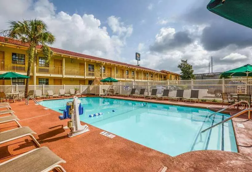 ホテル Quality Inn & Suites North Charleston Ashley Phosphate