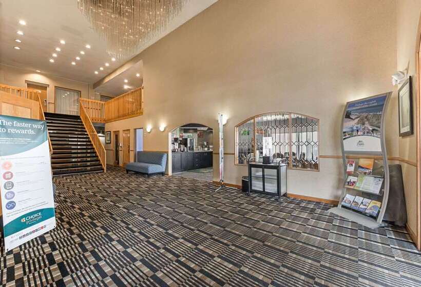 Отель Quality Inn & Suites