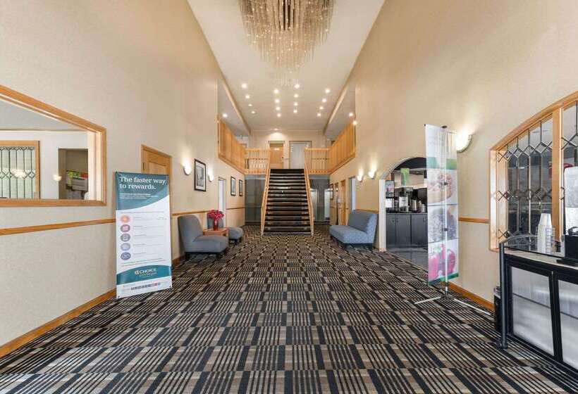 Отель Quality Inn & Suites