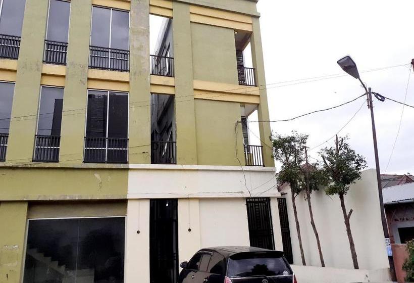 Отель Oyo 2203 Homestay 2go