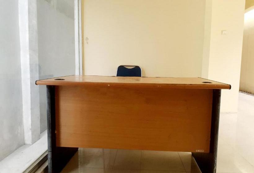 Отель Oyo 2203 Homestay 2go