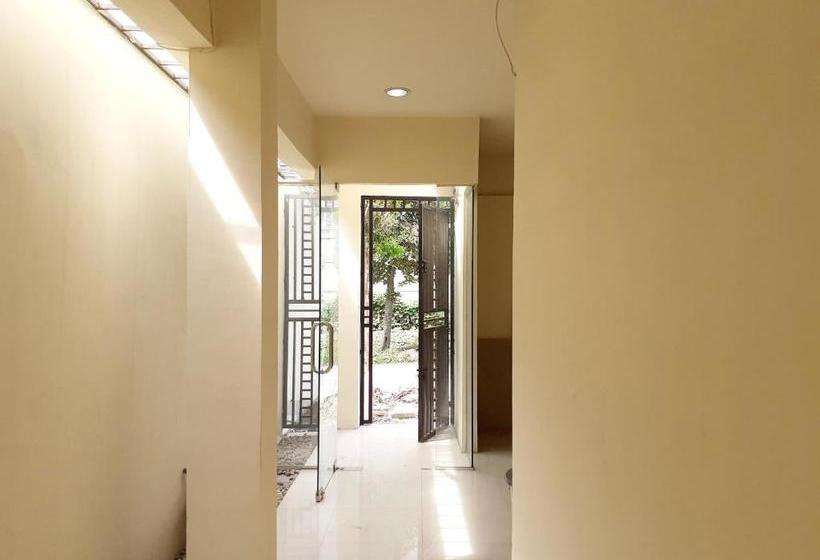 Отель Oyo 2203 Homestay 2go