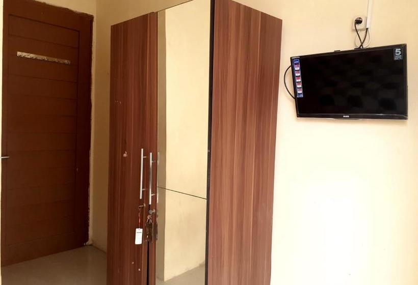 Отель Oyo 2203 Homestay 2go