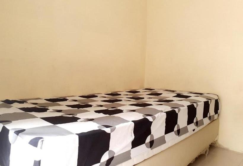 Отель Oyo 2203 Homestay 2go