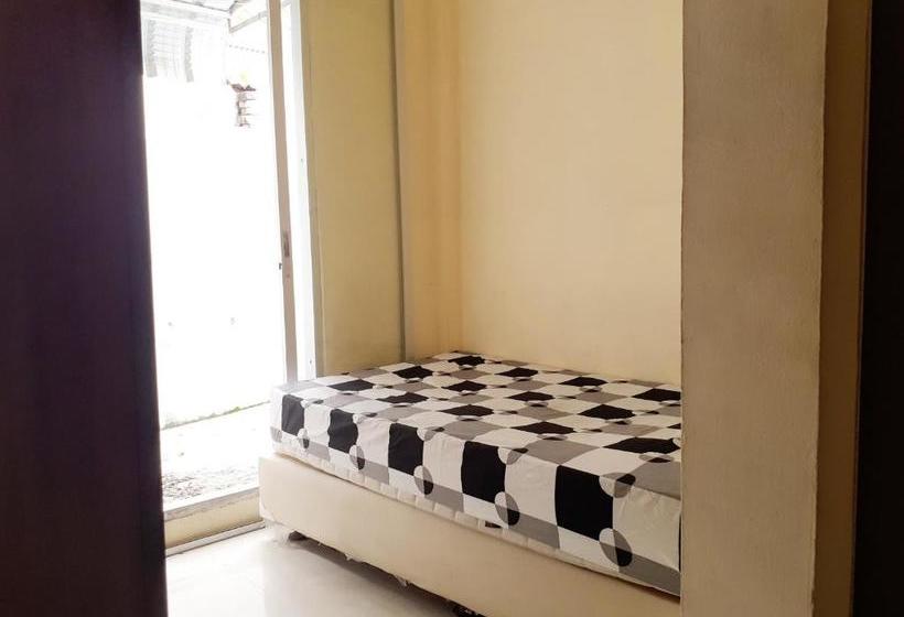 Отель Oyo 2203 Homestay 2go