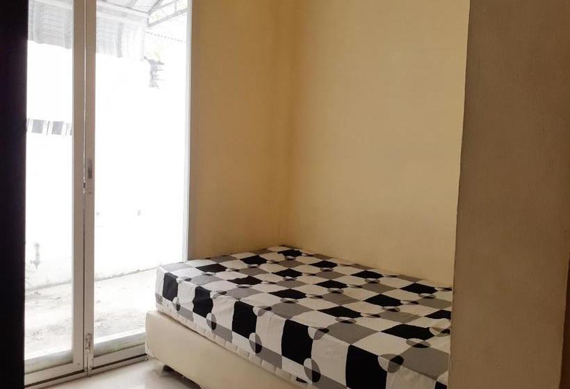 Отель Oyo 2203 Homestay 2go