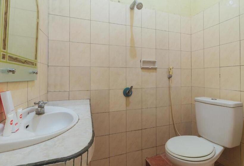 Hotel Oyo 2269  Astika