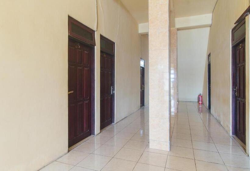 Hotel Oyo 2269  Astika