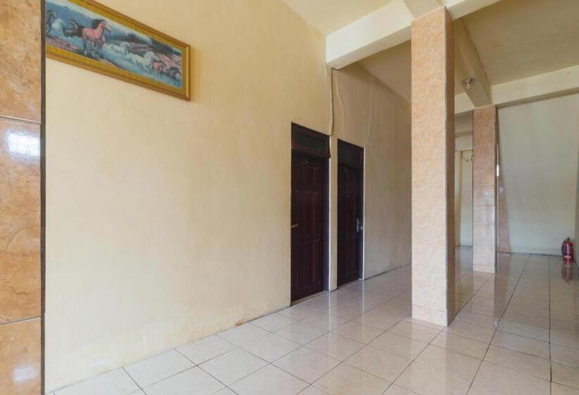 Hotel Oyo 2269  Astika