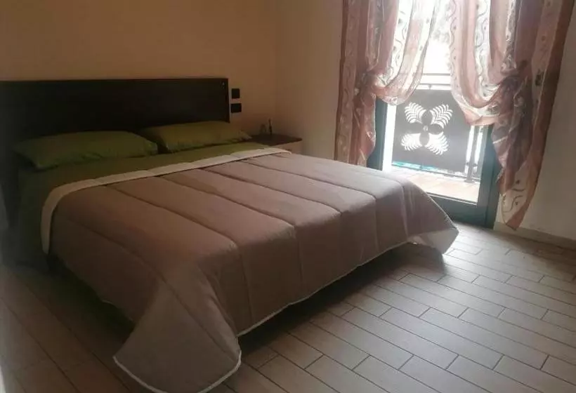 ベッドアンドブレックファースト Alloggio Da Virginia