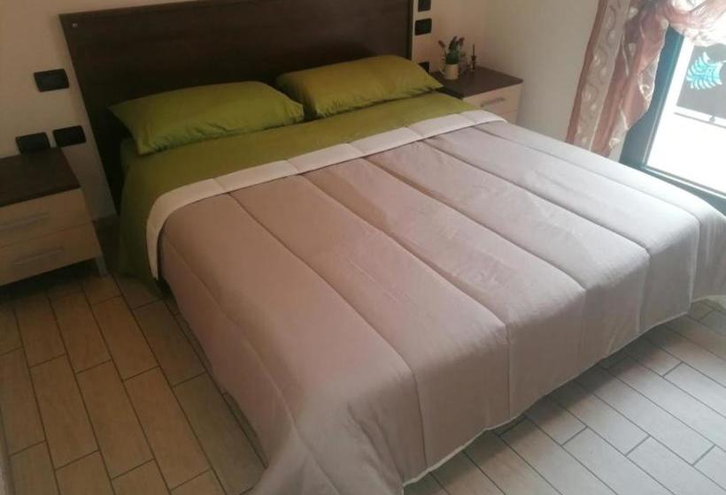 ベッドアンドブレックファースト Alloggio Da Virginia