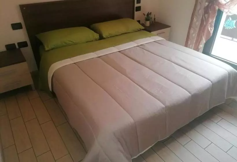 ベッドアンドブレックファースト Alloggio Da Virginia