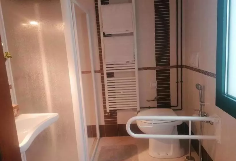 ベッドアンドブレックファースト Alloggio Da Virginia