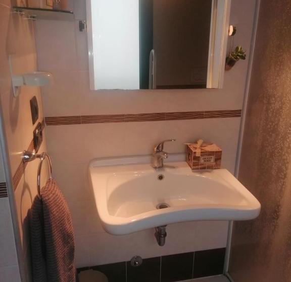 ベッドアンドブレックファースト Alloggio Da Virginia