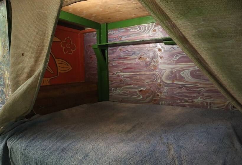 Cinderland Ecovillage   Hostel