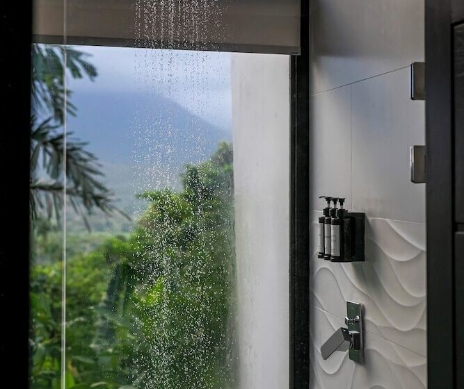 هتل Sangregado Lodge