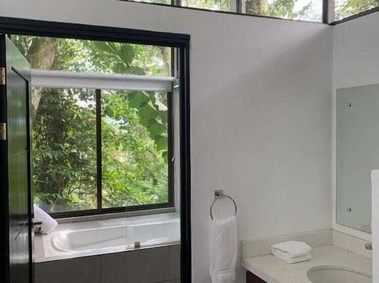 هتل Sangregado Lodge