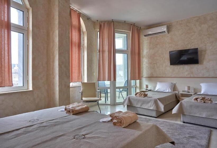 ペンション Kings View