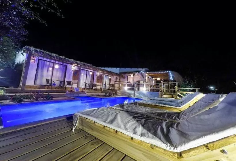 تختخواب و صبحانه Boutique La Mexicana Suites & Beach