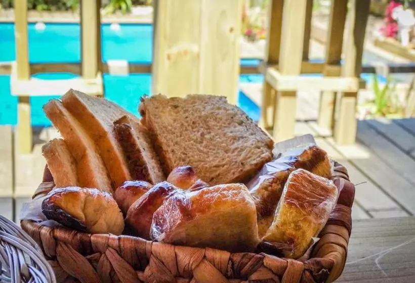 تختخواب و صبحانه Boutique La Mexicana Suites & Beach