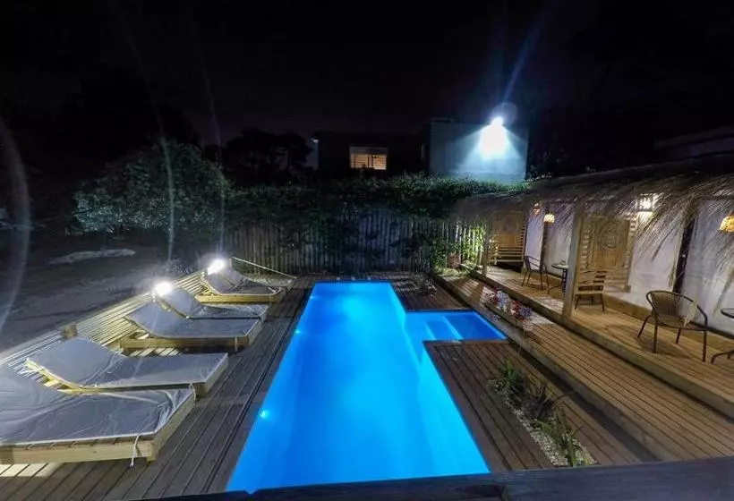 تختخواب و صبحانه Boutique La Mexicana Suites & Beach
