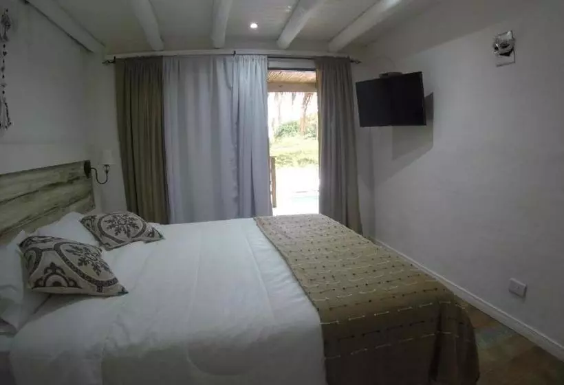 تختخواب و صبحانه Boutique La Mexicana Suites & Beach