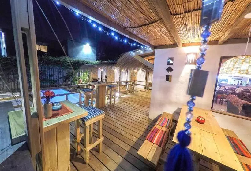 تختخواب و صبحانه Boutique La Mexicana Suites & Beach