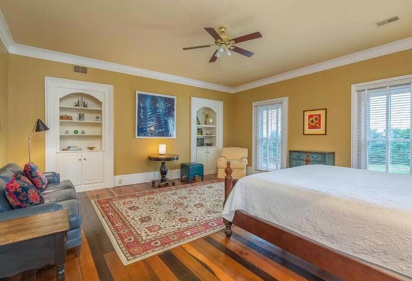 مبيت وإفطار Wildflower Ranch Inn