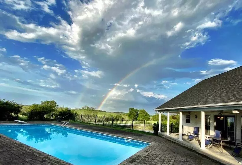 Aamiaismajoitus (B&B) Wildflower Ranch Inn