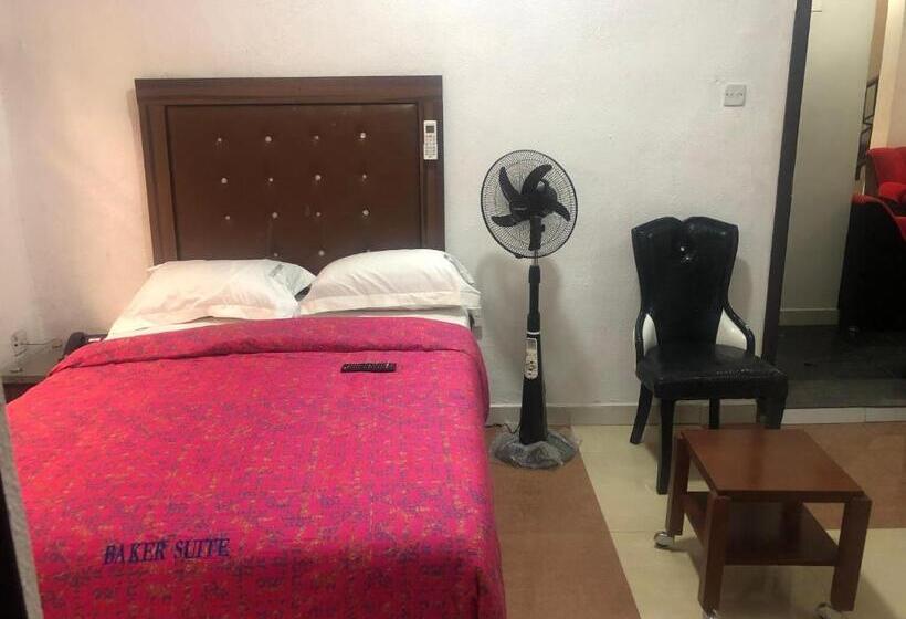 هتل De’ Bakers Suites