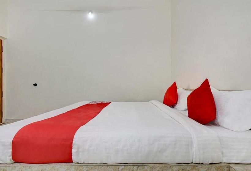 فندق Oyo 60690  Shivneri Lodging