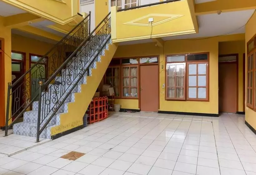 Pension Koolkost @ Jalan Candi Agung