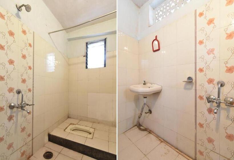 Spot On 64570 Hotel Deepali Lodging