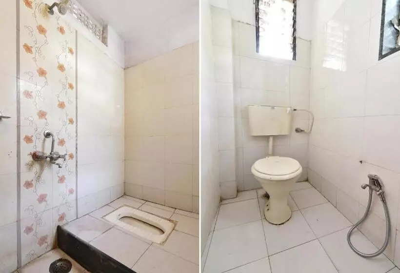 Spot On 64570 Hotel Deepali Lodging