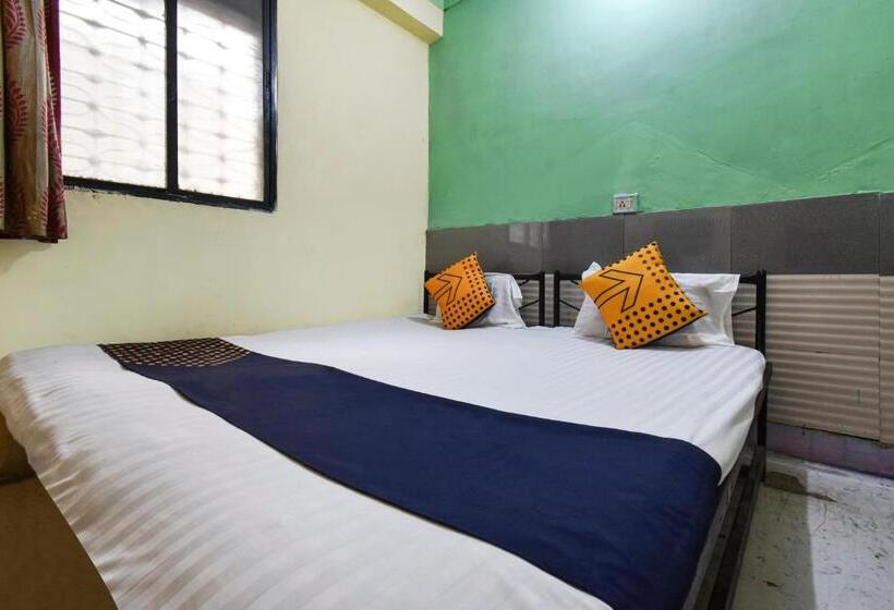 Spot On 64570 Hotel Deepali Lodging