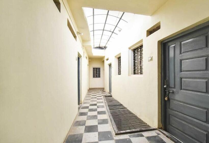 Spot On 64570 Hotel Deepali Lodging