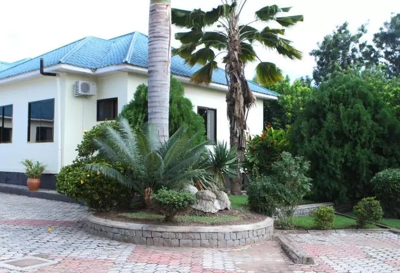 هتل Lesa Garden