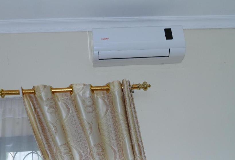 فندق Lesa Garden