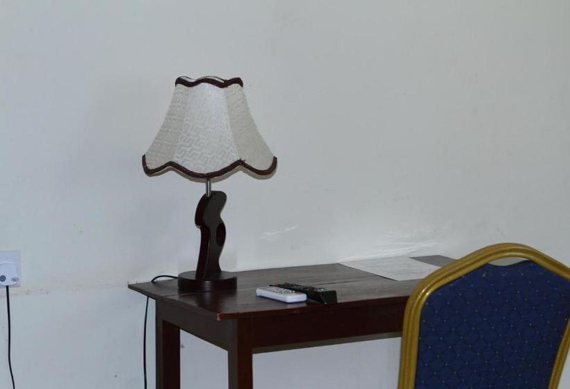 فندق Lesa Garden