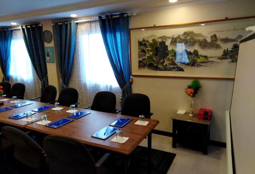 Venezia Suites Hotel Iloilo