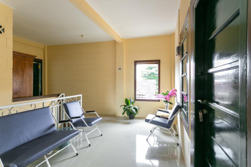 פנסיון Reddoorz Syariah Near Titik Nol Yogyakarta