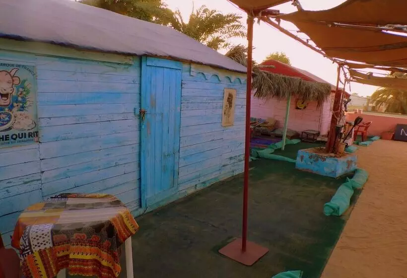 هتل Le Triskell Auberge   Hostel