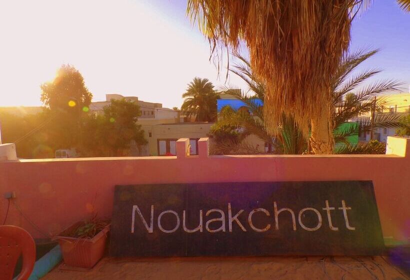 هتل Le Triskell Auberge Hostel