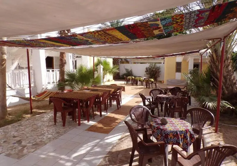 هتل Le Triskell Auberge   Hostel