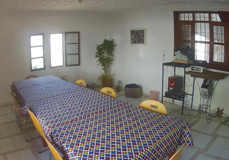 هتل Le Triskell Auberge   Hostel