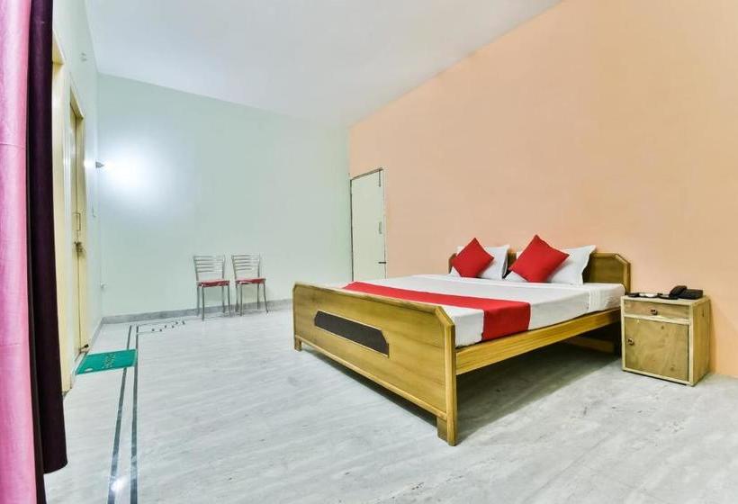 هتل Oyo 60005  Shubh Yatra