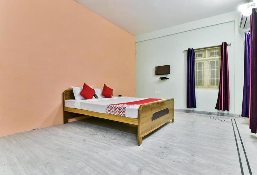 هتل Oyo 60005  Shubh Yatra