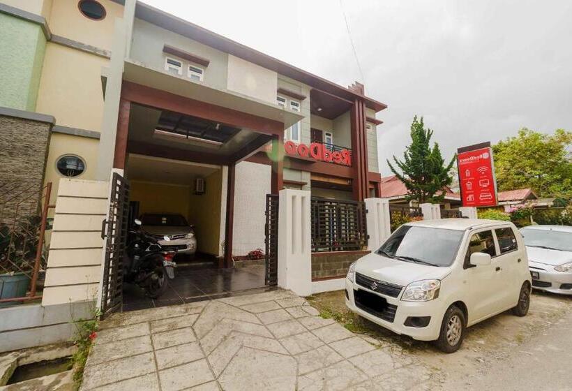 בית מלון כפרי Reddoorz Syariah Near Jam Gadang Bukittinggi 2